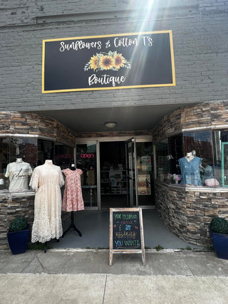 Exterior street view of Sunflowers & Cotton T’s Boutique